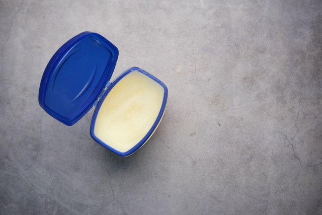 Vaseline Petroleum Jelly 250ml